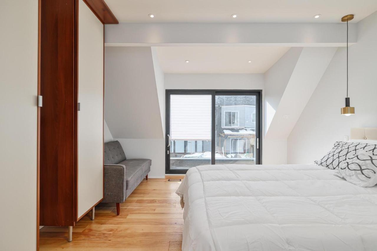 New Modern 1400 Sq Ft Coach House Near Everything Toronto Exterior foto