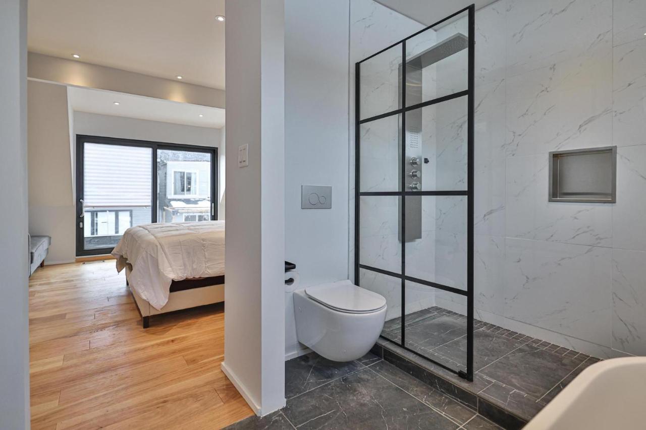 New Modern 1400 Sq Ft Coach House Near Everything Toronto Exterior foto