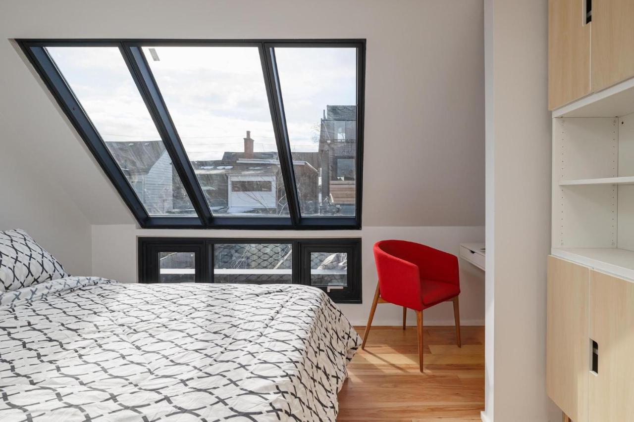 New Modern 1400 Sq Ft Coach House Near Everything Toronto Exterior foto